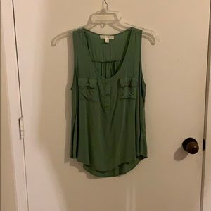 Green blouse with two pockets